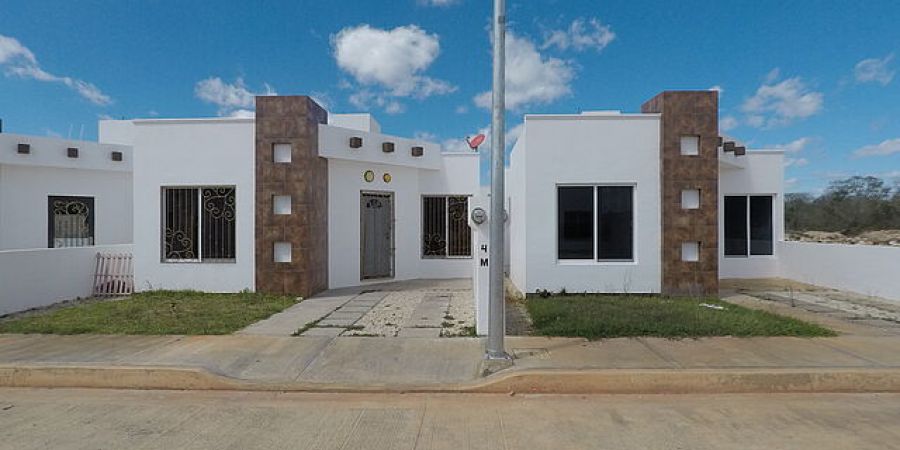 Energy efficient white houses in Mexico