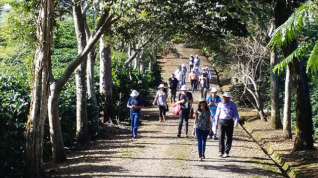 International Coffee Farmers visiting Costa Rica